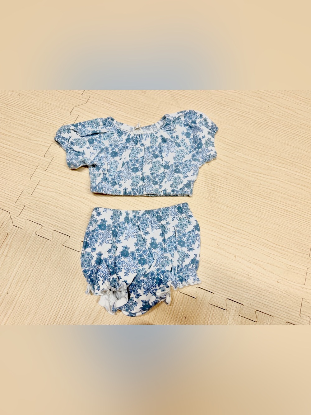 Kate Quinn Sunsuit 18 months blue wildflower floral 2pc set top & ruffle bloomer